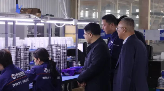 市委常委、副市长潘开名一行深入3044永利轴承调研 助推制造业高质量发展