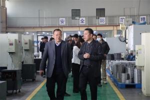 北京航空航天大学发动机研究院教授莅临3044永利轴承考察交流