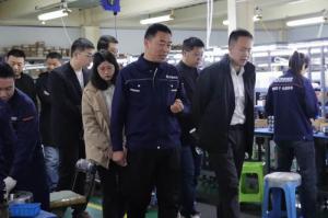 保利汇鑫、钢研极光、金航钛业领导莅临3044永利轴承考察交流